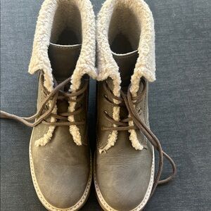 Sonoma lace up boots women’s size 10. Worn 1 time